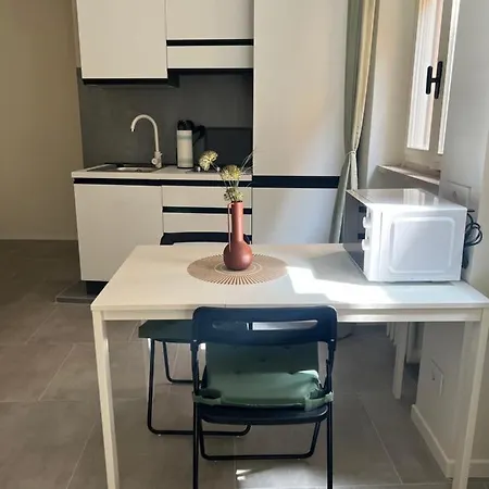Violetta Di Apartamento